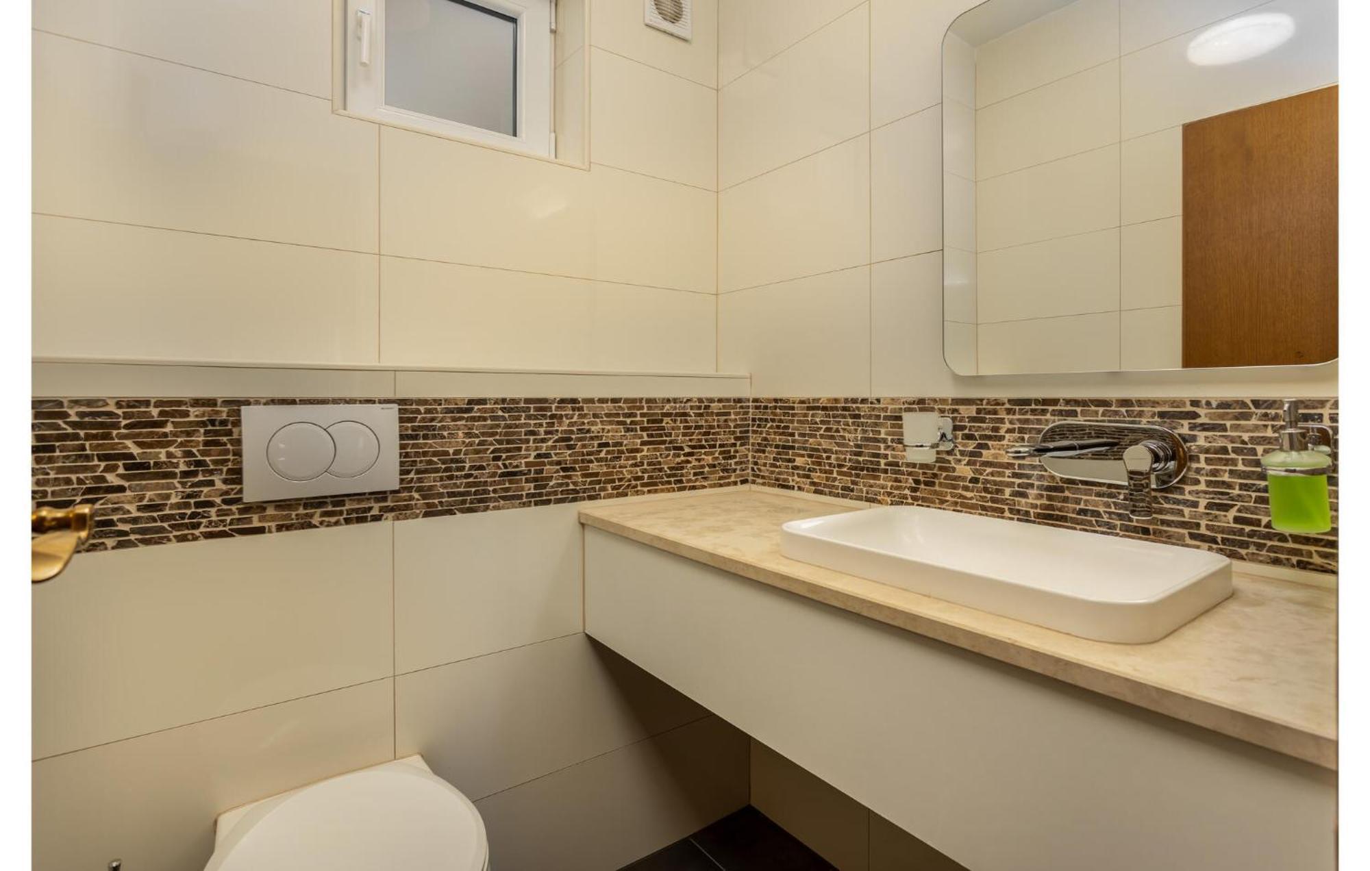Nice Apartment In Sv,Juraj With Kitchen Светий Юрай Екстер'єр фото
