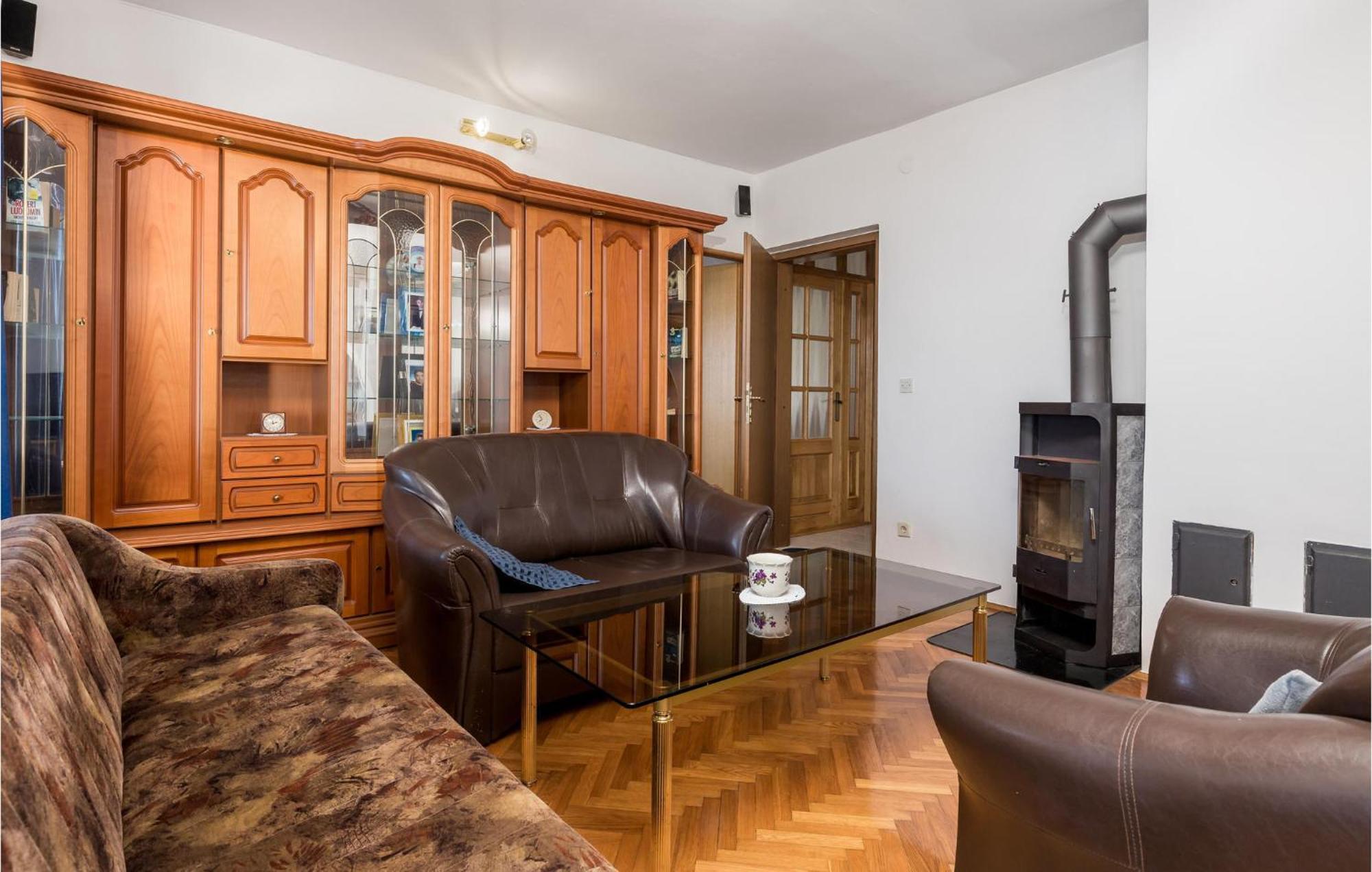Nice Apartment In Sv,Juraj With Kitchen Светий Юрай Екстер'єр фото